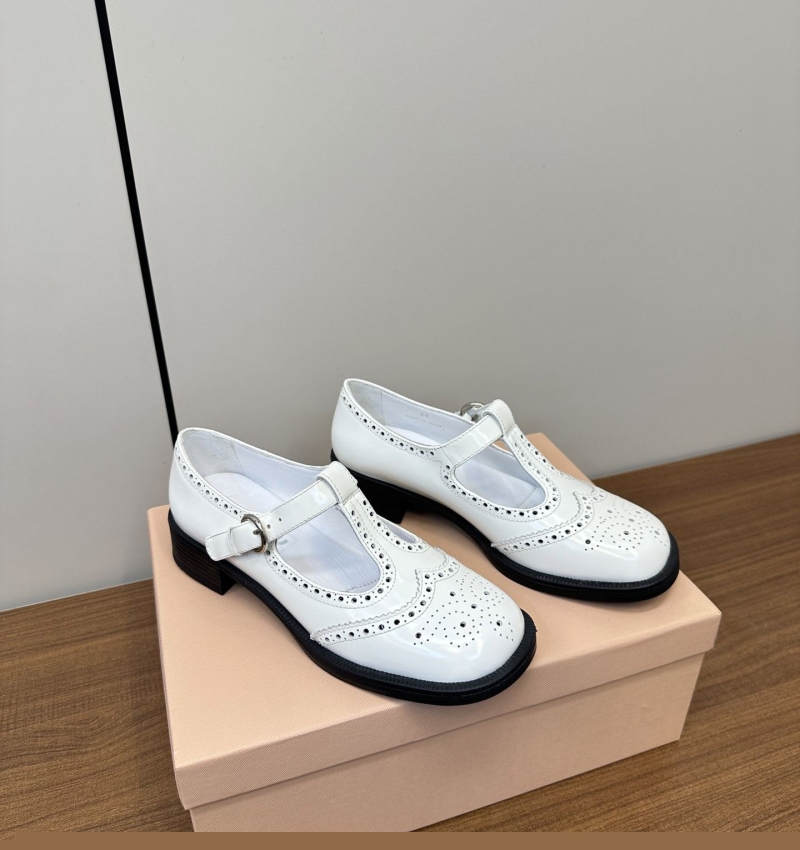 Miu Miu Casual Shoes